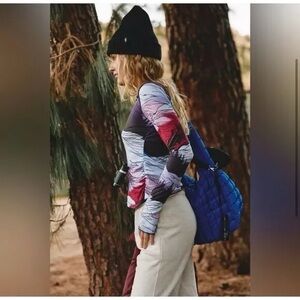 Free People Movement Right On Long Sleeve Layer in Rocky Ridge Large NWOT!